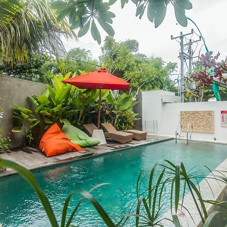 Zen Rooms Seminyak Kayu Jati Dış mekan fotoğraf